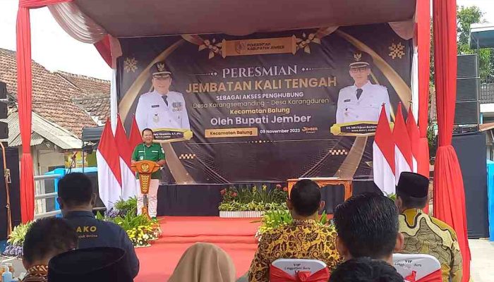 Warga Desa Badean Wajib Baca, Pemkab Jember Akan Lanjutkan Pengaspalan Jalan pada 2024