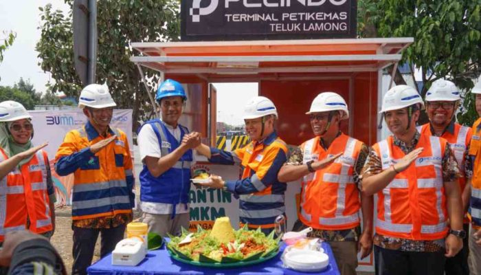 Komitmen Majukan UMKM, Terminal Teluk Lamong Launching UMKM Drive Thru