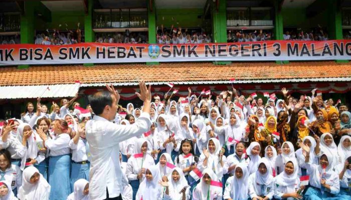 Presiden Jokowi Kunjungi SMKN 3 Kota Malang, Kadisdik Aries : Alhamdulillah, Presiden Kagumi Manajemen SMKN 3