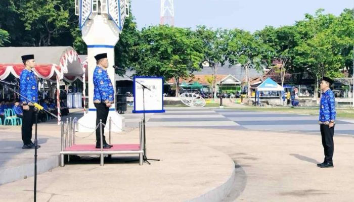Bupati Sampang Haji Slamet Junaidi Pimpin Apel Terakhir di HUT Korpri ke- 52