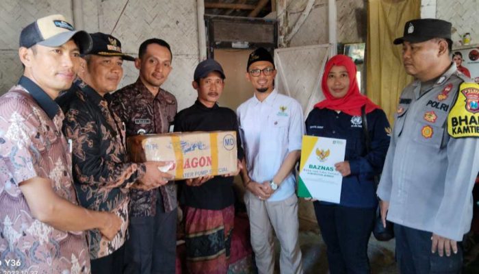Baznas Gandeng SBMI Jember Salurkan Bantuan kepada Warga Gumukmas