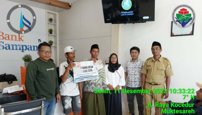 Pemdes Pajeruan Salurkan Bantuan BLT-DD Periode Terakhir