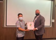 Dosen Muda Unusa Ini Diangkat Jadi Profesor Kehormatan di India