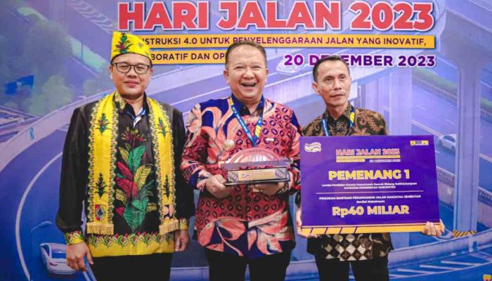 Perbaikan Jalan 1.293 Kilometer di Jember Raih Penghargaan dari Menteri PUPR