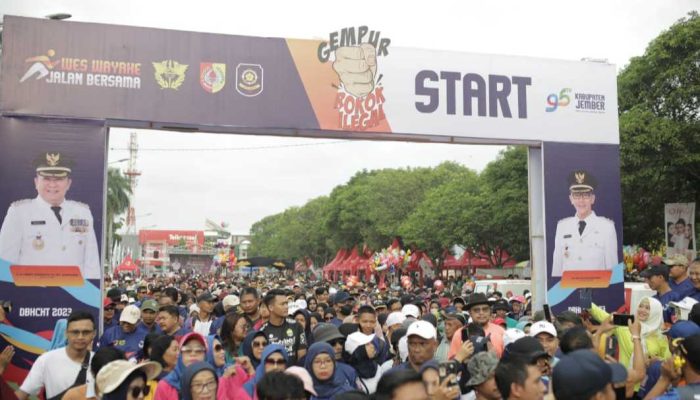 4000 Warga Jember Ikuti Jalan Sehat Gempur Rokok Ilegal