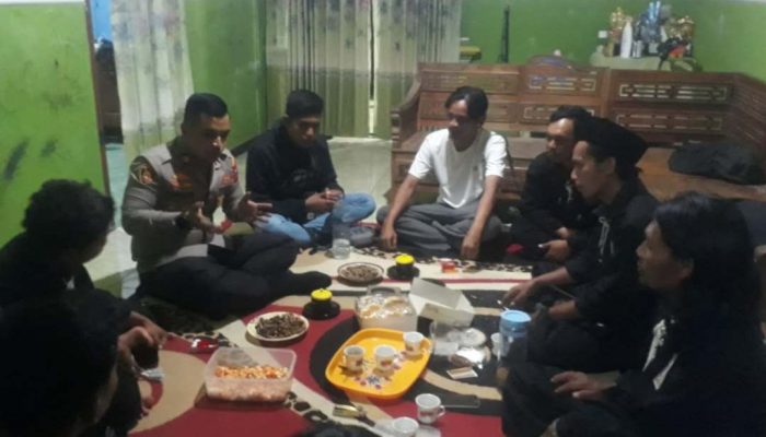 Sambangi Desa, Kapolsek Pakem Ajak Masyarakat Jaga Kondusivitas