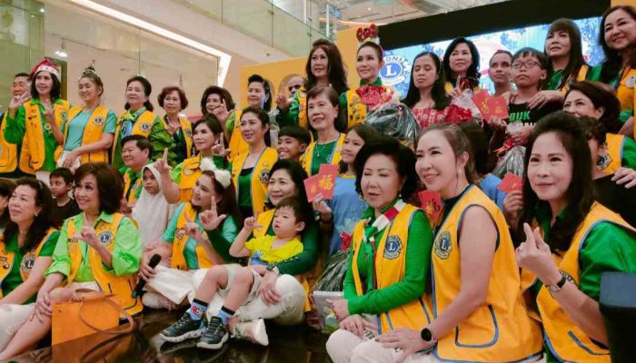 Sambut Natal 2023 LCS Shining Berbagi Bahagia Bersama 3 Panti Asuhan