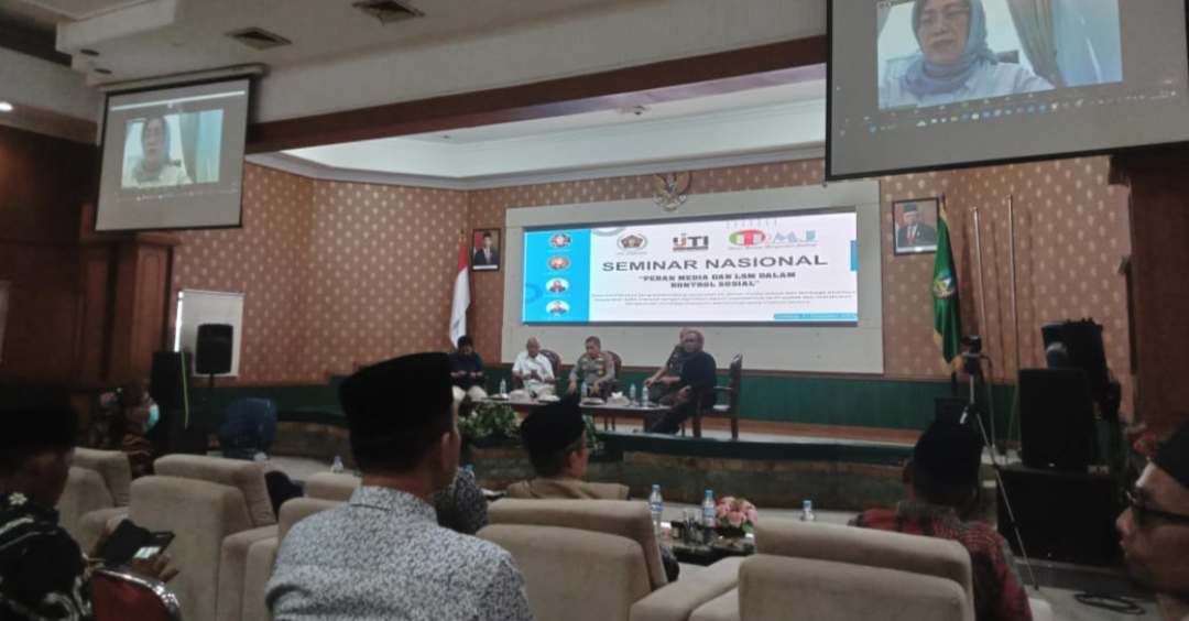Seminar peran media, wartawan