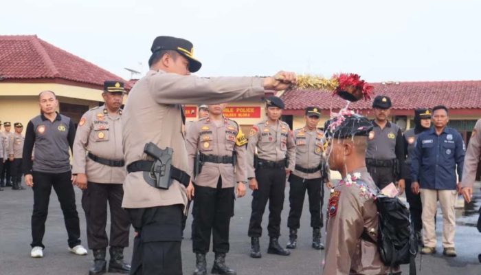 Tradisi Pembaretan Bintara Remaja Polres Blora
