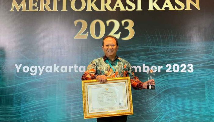 Terbaik Terapkan Merit Birokrasi, KASN Ganjar Pemkab Jember dengan Penghargaan