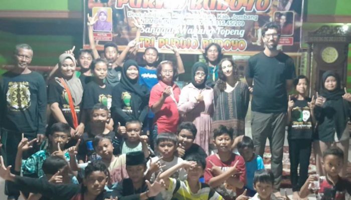 Kolaborasi Aktivis HAM Swedia dengan Seni Wayang Topeng Jati Duwur