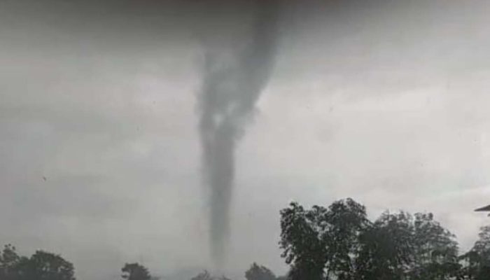 Angin Tornado Sapu Ratusan Rumah Warga Prajekan Bondowoso