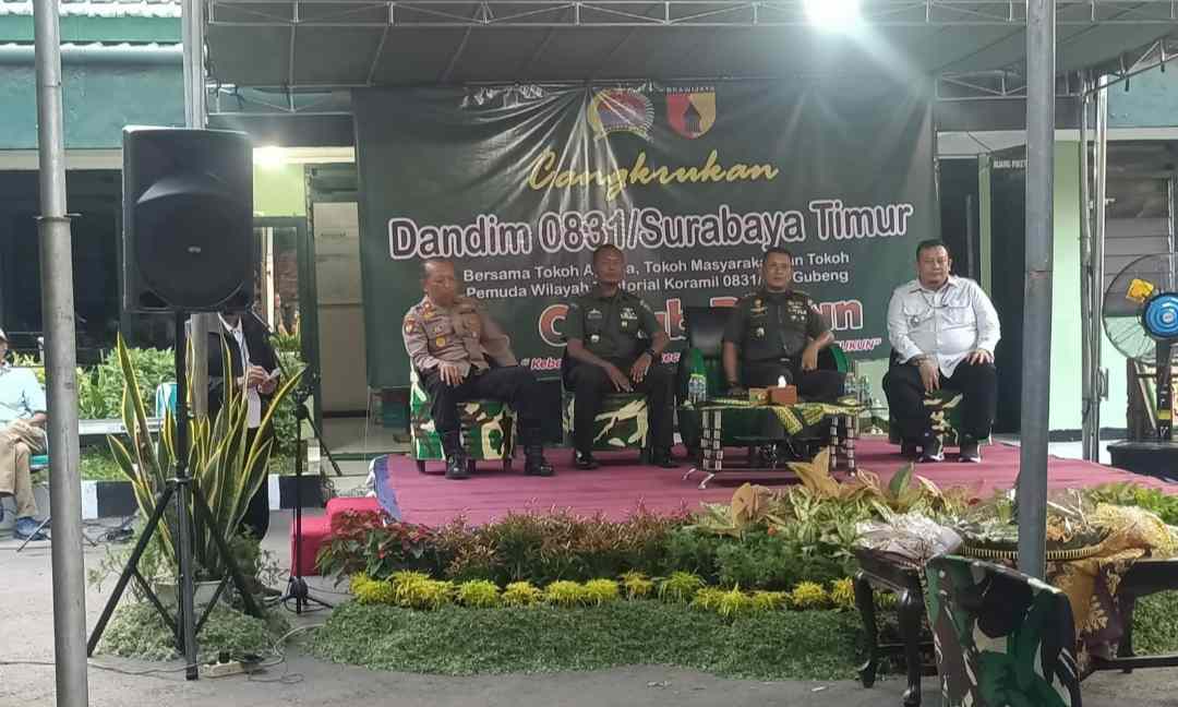 Cangkrukan Dandim 0832