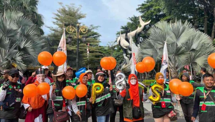 Flasmob PKS Surabaya di KBS Gelorakan Perubahan untuk Kesejahteraan Rakyat