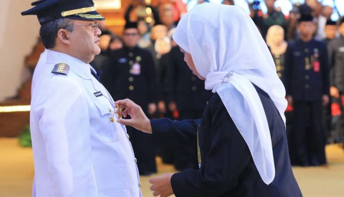 Gubernur Jatim Khofifah Melantik 2 Pj Kepala Daerah