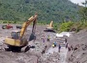 Proyek Bronjong Rp8 Miliar, Diduga Gunakan Material Ilegal