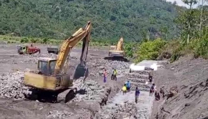 Proyek Bronjong Rp8 Miliar, Diduga Gunakan Material Ilegal