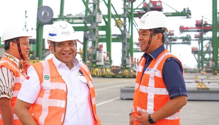 Tekankan Hubungan Industrial, Wakil Menteri Ketenagakerjaan RI Kunjungi Terminal Teluk Lamong