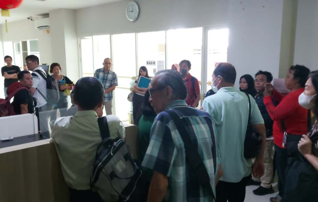 Apartemen blokir