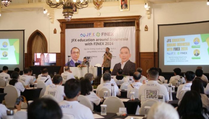 Pasca Makassar, Finex Gelar Seminar Edukasi Forex dan Emas Berjangka di Surabaya