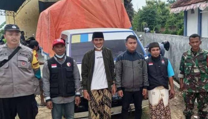 Sehari PPK Omben Distribusi Logistik Pemilu ke 20 Desa