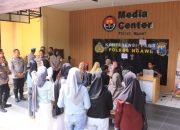 Asyiknya, Usai Nyoblos Ambil Tiket Nonton Gratis di Polres Ngawi