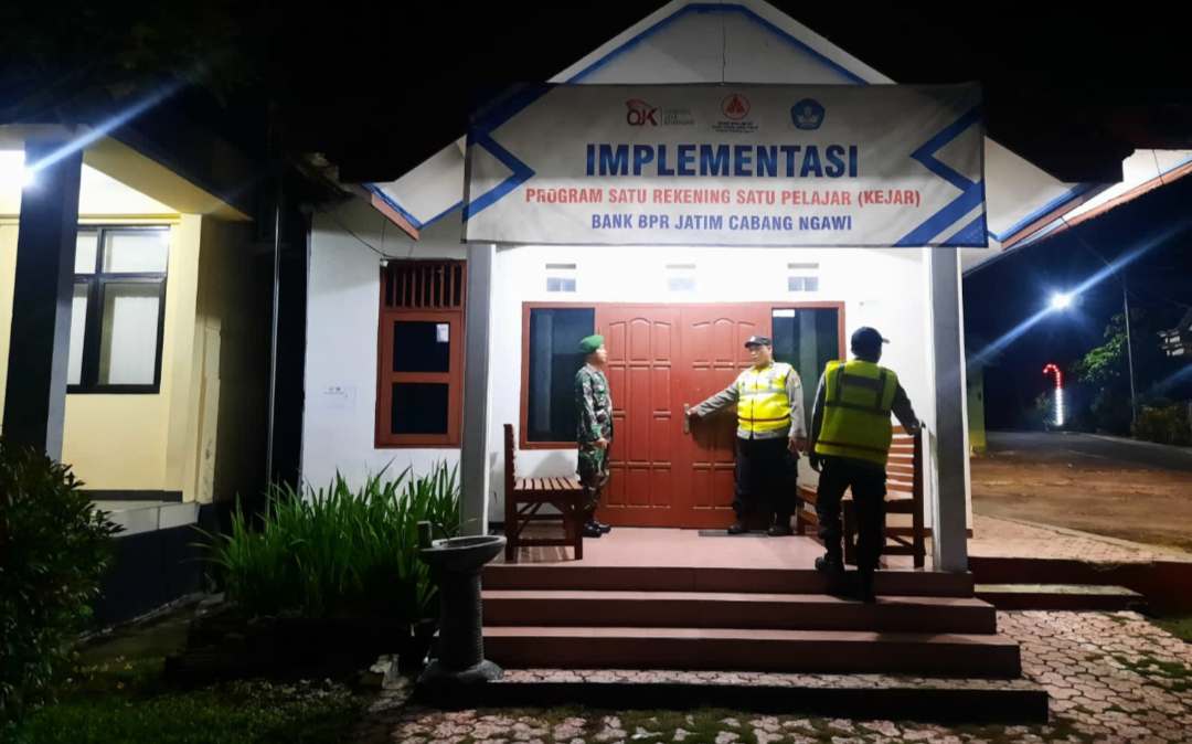 Patroli malam hari