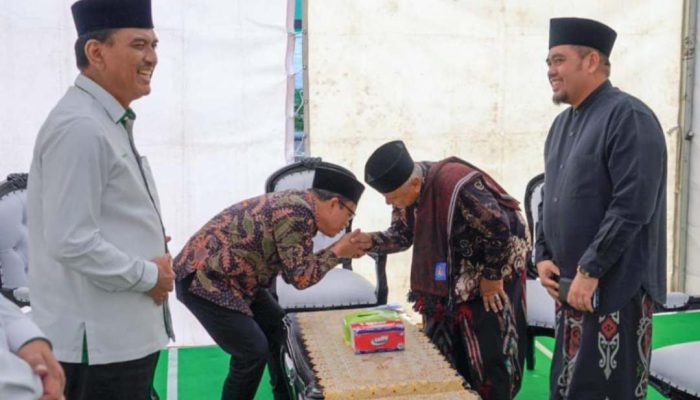 Pengasuh Ponpes Modern Al-Amanah Junwangi Sebut Haji Usman di Bursa Cabup Sidoarjo