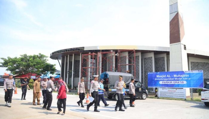 Kapolres Sidak Pendirian Pos Lebaran di Magetan