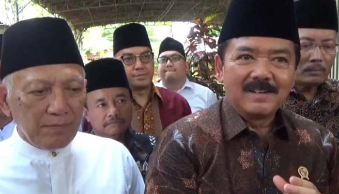 Di Jombang, Menko Polhukam Tanggapi Biasa Pernyataan Anies Baswedan di Sidang MK