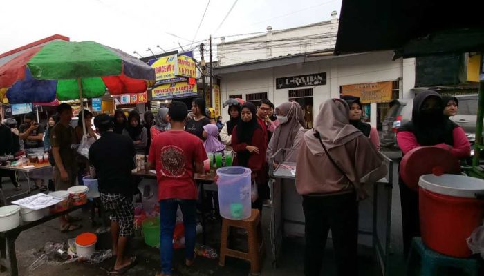 Pasar Takjil Kampus Jember, Spot Berburu Takjil Saat Ramadan Tiba