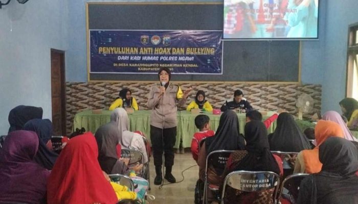 Cegah Hoax dan Bullying, Polisi Ngawi Beri Binluh