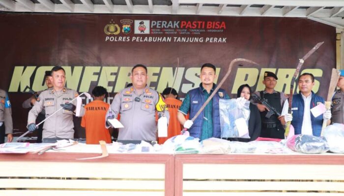 Tawuran Antar Kelompok Polres Tanjung Perak Amankan 6 Pelaku Pengeroyokan