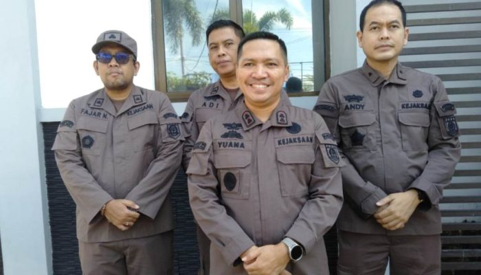 Ada Pasar Murah, Ratusan Masyarakat Serbu Kejaksaan Magetan