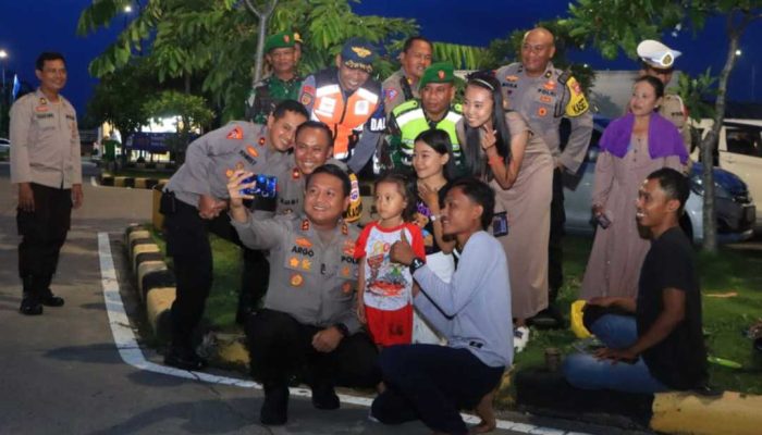 Polisi Beri Yanmas di Rest Area Tol KM 575 B Ngawi