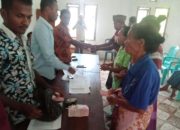Pemdes Nggilat Mabar Kucurkan BLT DD untuk 36 KPM Miskin