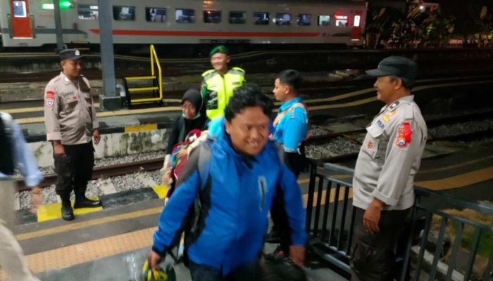 H+7 Aktivitas Arus Balik Masih Ada di Stasiun Ngawi