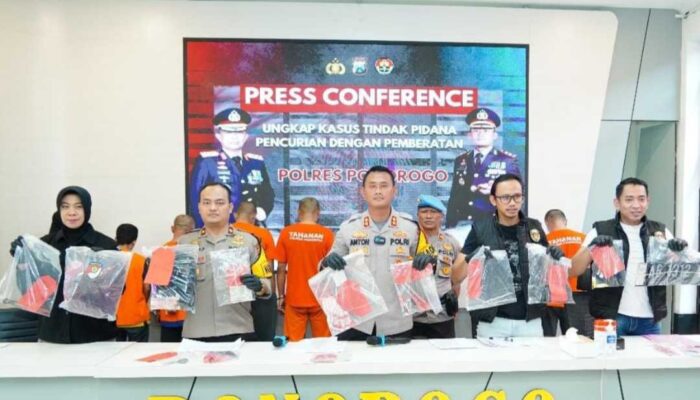 Polres Ponorogo Ringkus 8 Maling Komplotan Pembobol Harta Warga