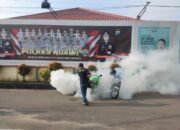 Sidokkes Polres Ngawi Lakukan Fooging Cegah DBD
