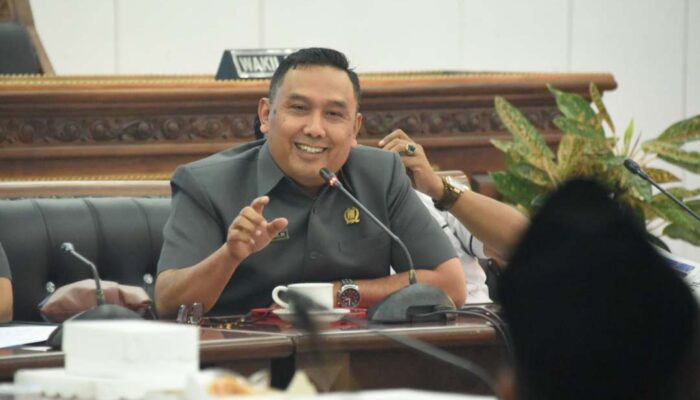 Komisi D Akui Kekurangan Guru Hingga Ribuan Orang