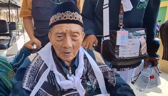 Kiat Sehat Ala Hardjo Miskan Jemaah Haji Tertua di Jawa Timur