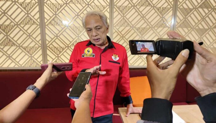 Pasang Banner di Rumah Sengketa Dilaporkan Langgar UU ITE, Ini Reaksi Petrus Loyani