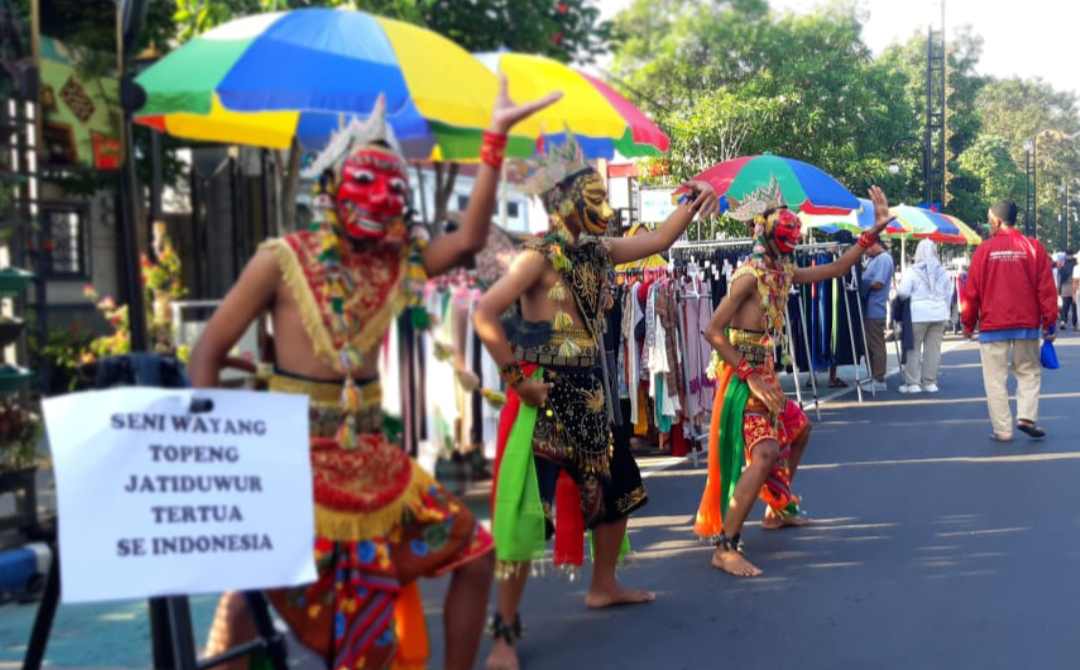 Tari topeng Jati Duwur