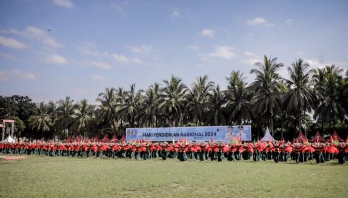 1000 Pelajar di Jember Persembahkan Tarian Pesona Watu Ulo di Hardiknas 2024