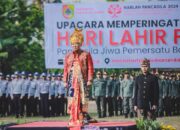 Berpakaian Adat Bali, Bupati Jember Pimpin Upacara Hari Pancasila