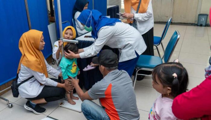 Kolaborasi Terminal Petikemas Raih Zero Stunting di Krembangan