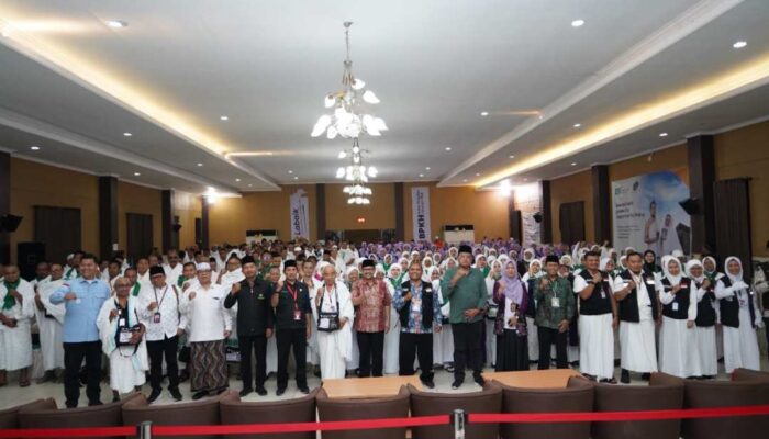 Lepas JCH Kloter 93, Sekda Kota Surabaya Ingatkan Ini!