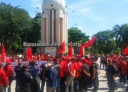 Ratusan Kader di Sidoarjo Demo Tolak Kriminalisasi Sekjen DPP PDI-P