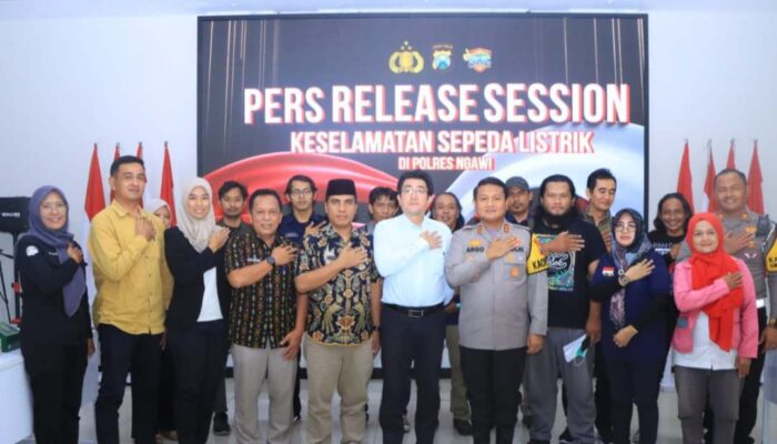 Polres Ngawi Dukung Riset Keselamatan Metode Berkendara Sepeda Listrik oleh PT MCI
