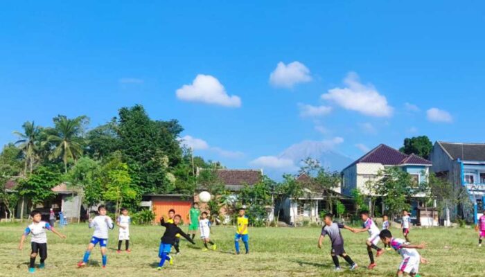Turangga FC Lumajang Sparing Partner di Senduro